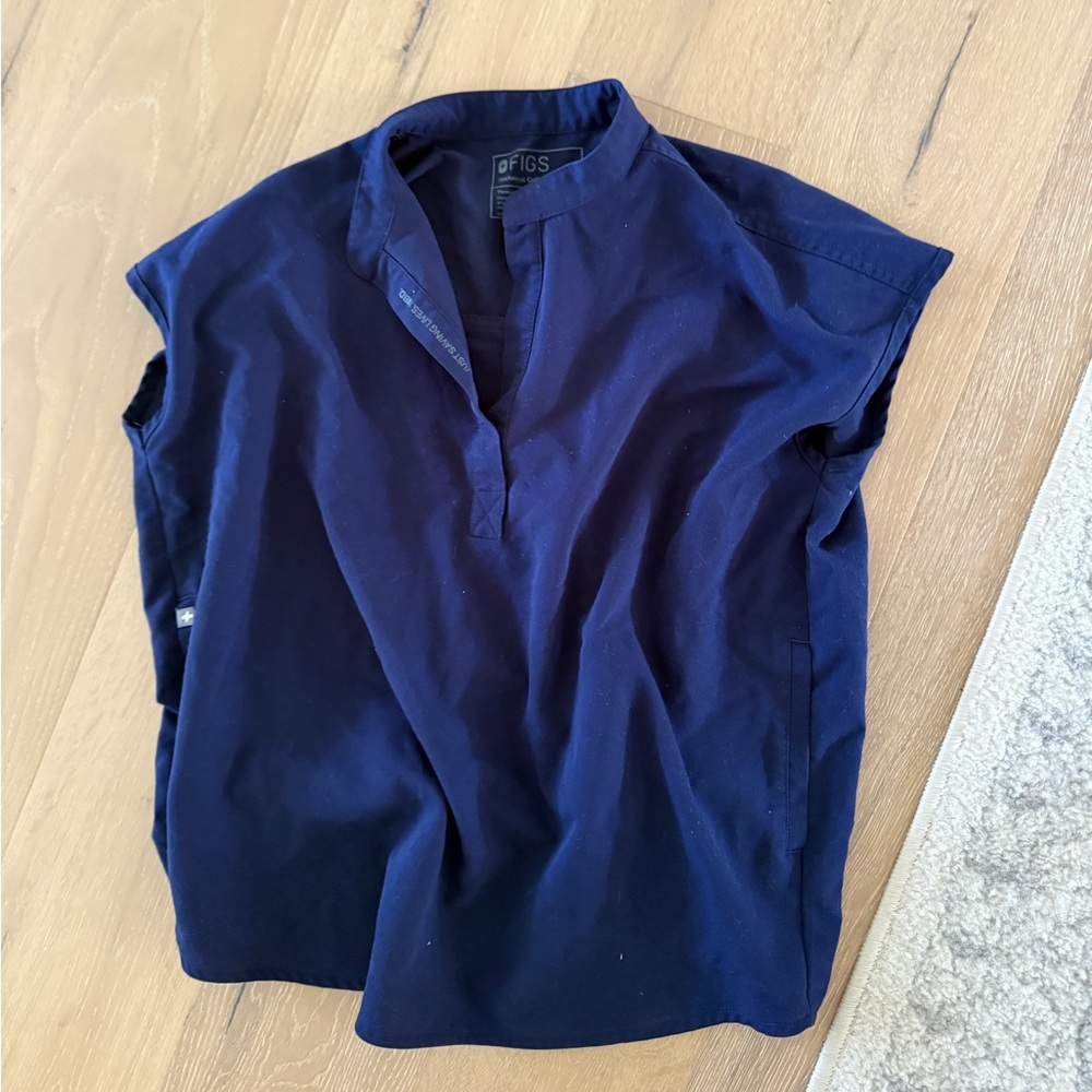 Figs Navy blue Rafaela scrub top